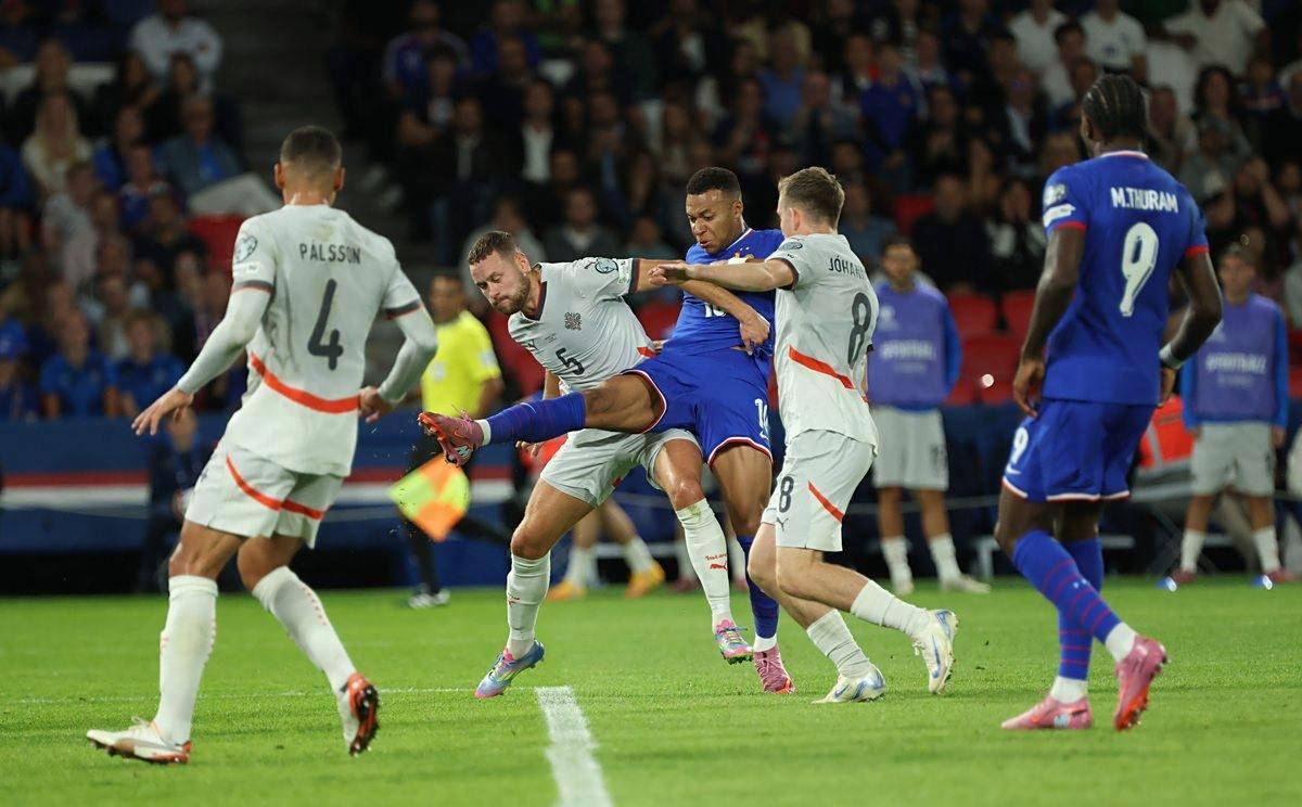 奥古斯托谈退役：是时候做一个百分百称职的丈夫和父亲了（奥古斯托谈退役：是时候全心全意做一名合格的丈夫和父亲）