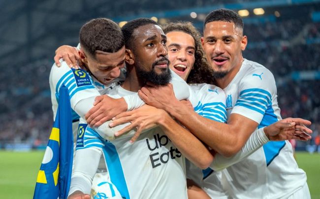 记者：纽卡有意签下埃德松，用来接班状态不佳的乔林顿（纽卡欲引进埃德松，接替表现低迷的乔林顿）