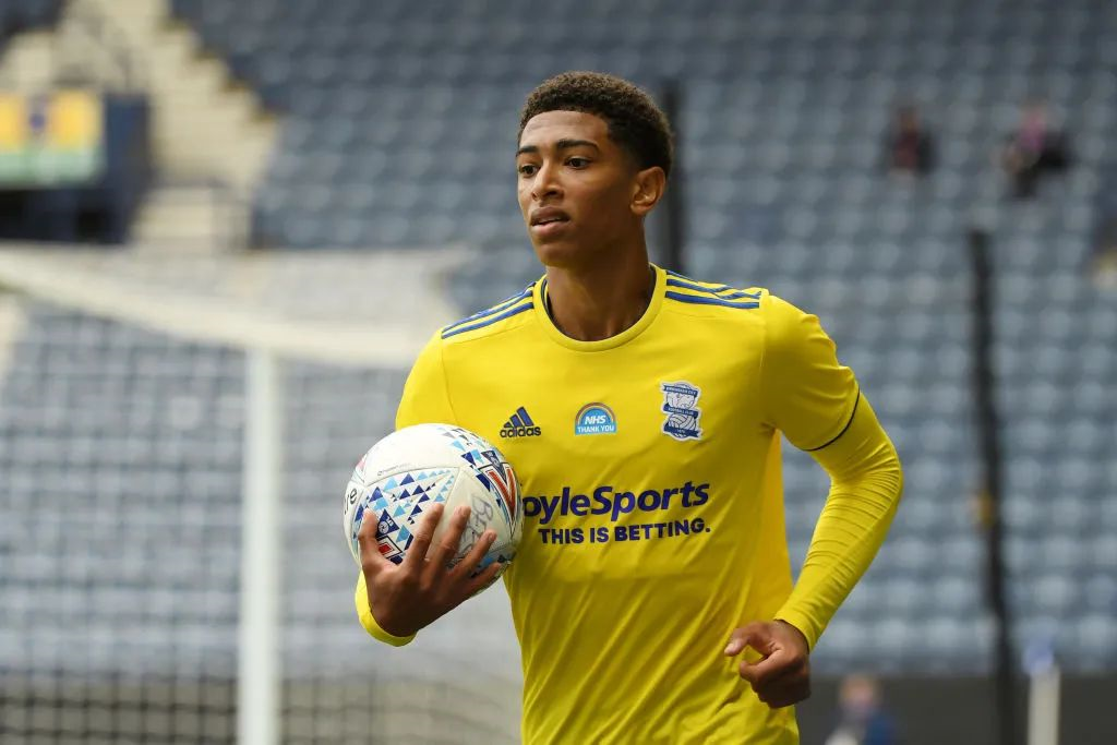 哈维：足球是能够改变国家命运的运动，扩军改制是利好决策（哈维：足球能改写国家命运，扩军改制是利好之举）