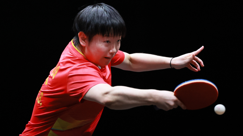 孔蒂比赛中指责小法让科莫球员假摔：你们是故意这么做的吗（孔蒂赛中质问小法：是否指使科莫球员假摔？）