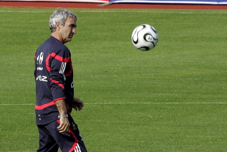 官方：不莱梅与18岁后卫施梅特根斯签下首份职业合同（官宣：不莱梅与18岁后卫施梅特根斯签订生涯首份职业合约）