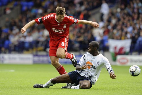 德甲半场：布兰特破门，吉拉西倒地未判点，多特1-0霍芬海姆（德甲上半场：布兰特建功，吉拉西倒地未判点球，多特暂1-0领先霍芬海姆）
