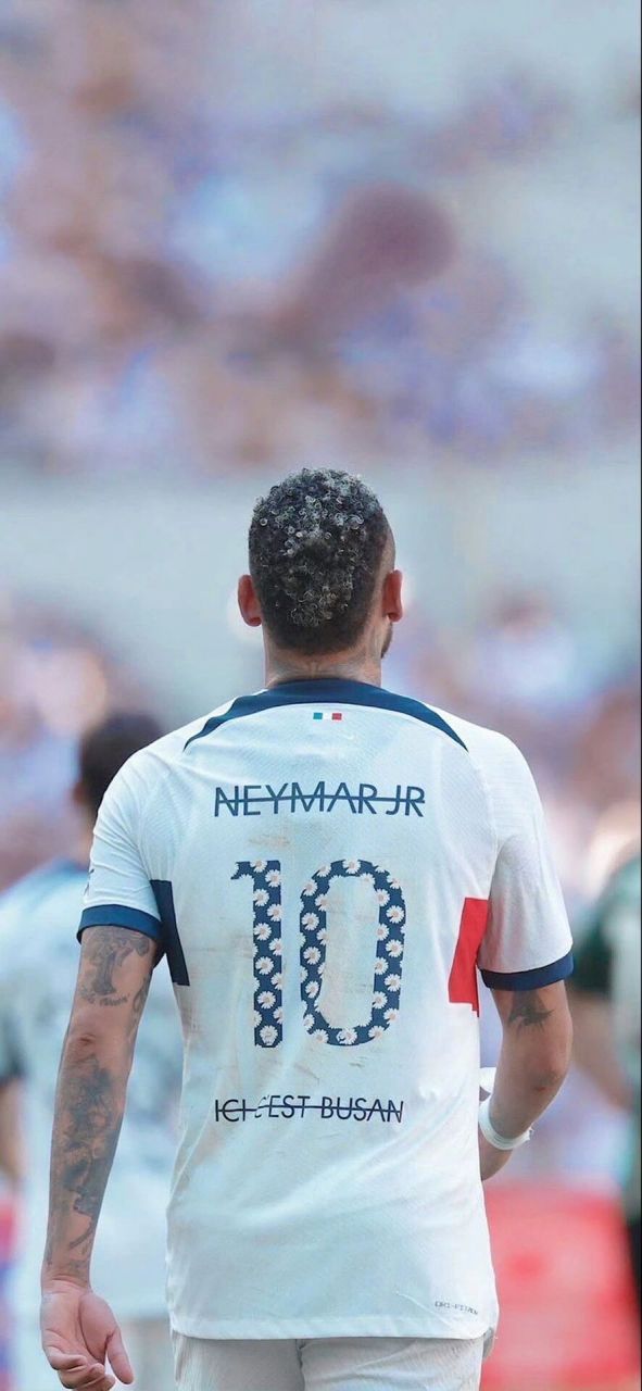 最近11场比赛，快船仅获2胜9负，战绩堪忧（快船近11场仅2胜9负，形势不容乐观）