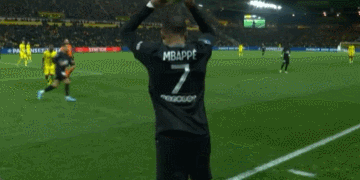 埃贝尔：拜仁已和卡尔续约至29年，他的盘带让我想起梅西